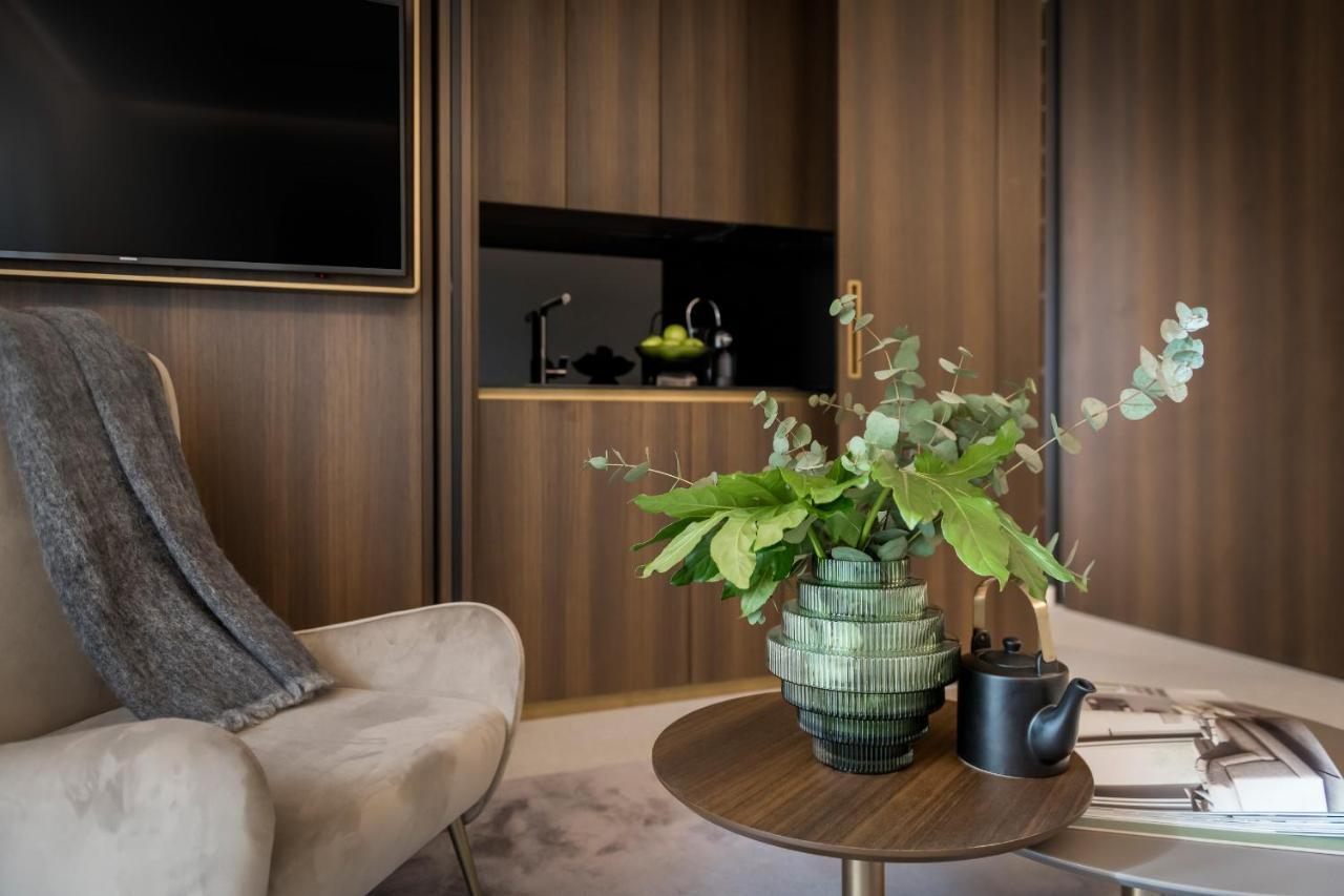 We Me Suite Hotel Riccione Eksteriør billede