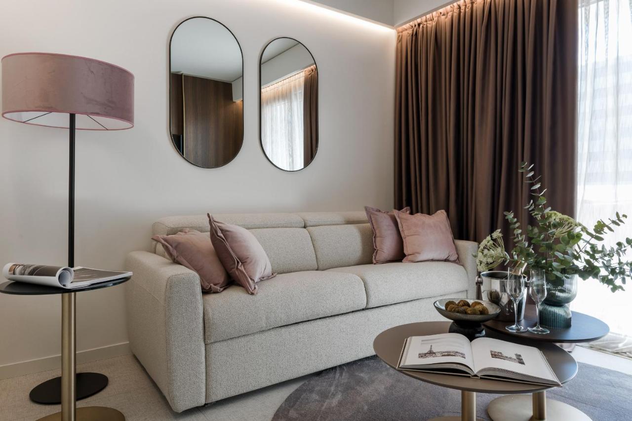 We Me Suite Hotel Riccione Eksteriør billede