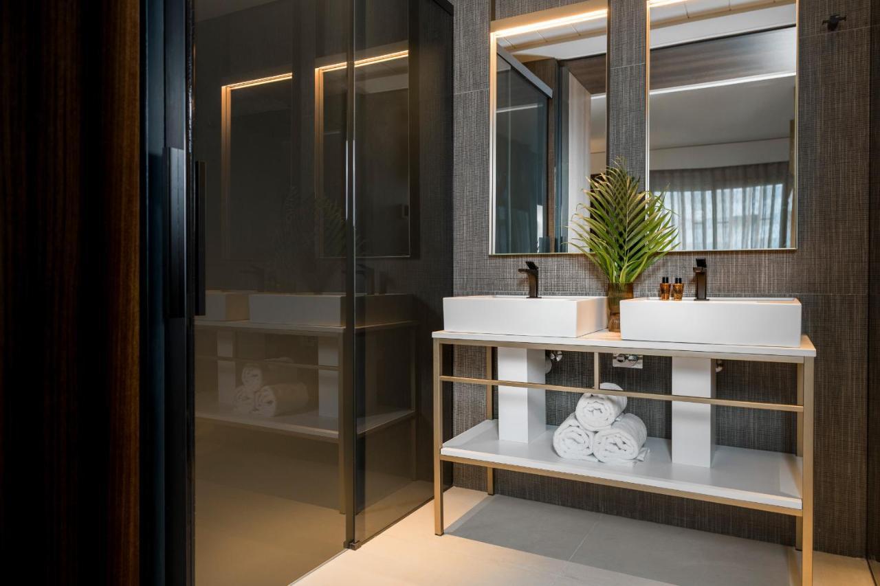 We Me Suite Hotel Riccione Eksteriør billede