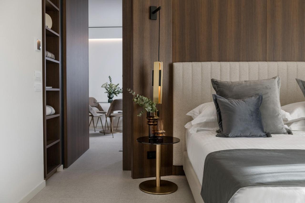 We Me Suite Hotel Riccione Eksteriør billede
