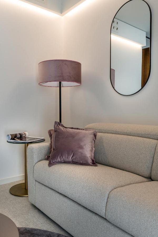 We Me Suite Hotel Riccione Eksteriør billede