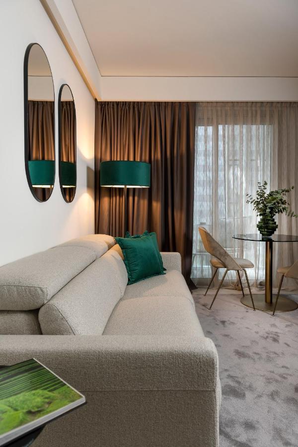 We Me Suite Hotel Riccione Eksteriør billede