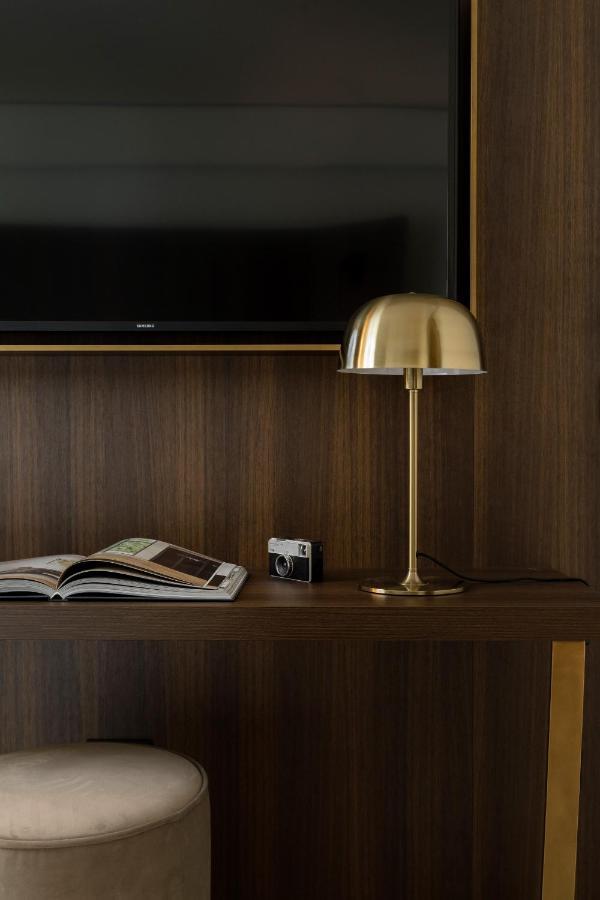 We Me Suite Hotel Riccione Eksteriør billede