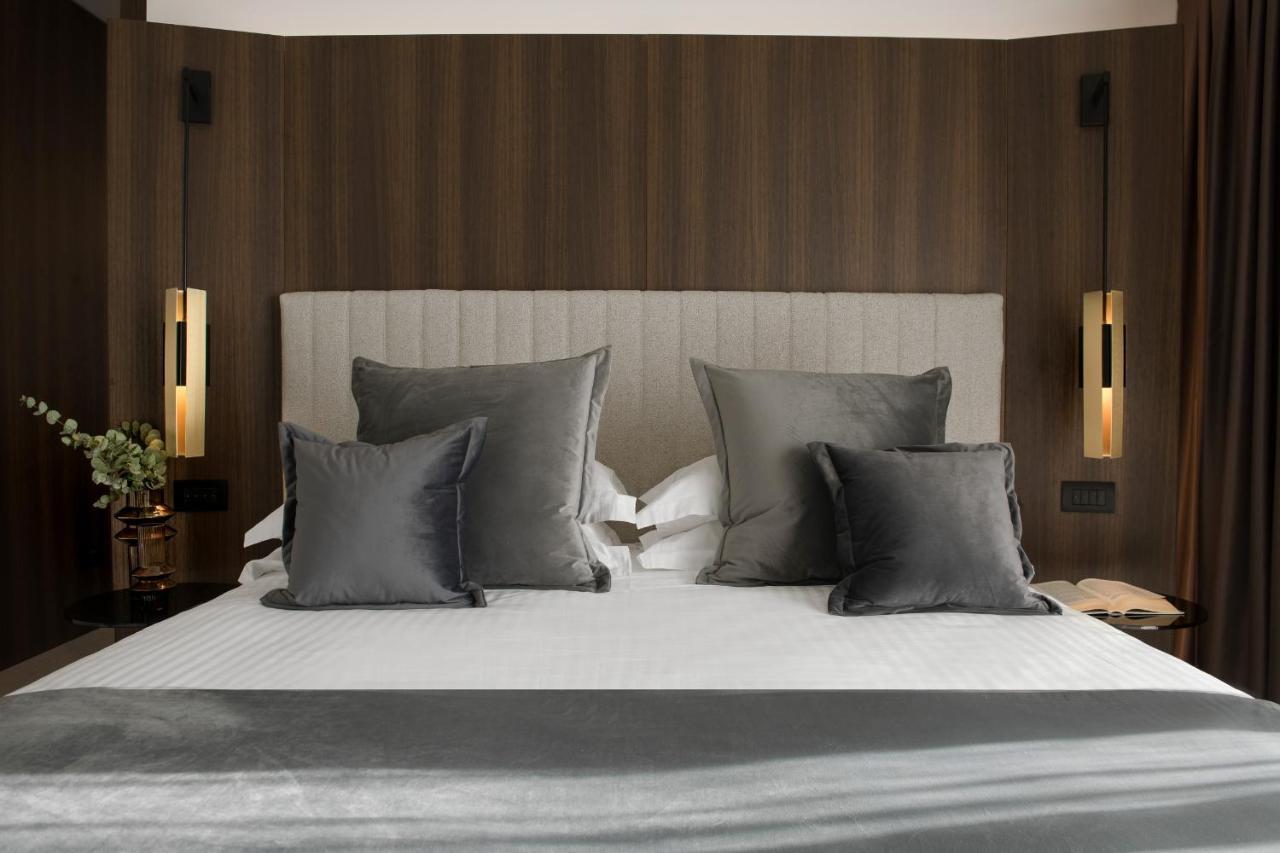 We Me Suite Hotel Riccione Eksteriør billede
