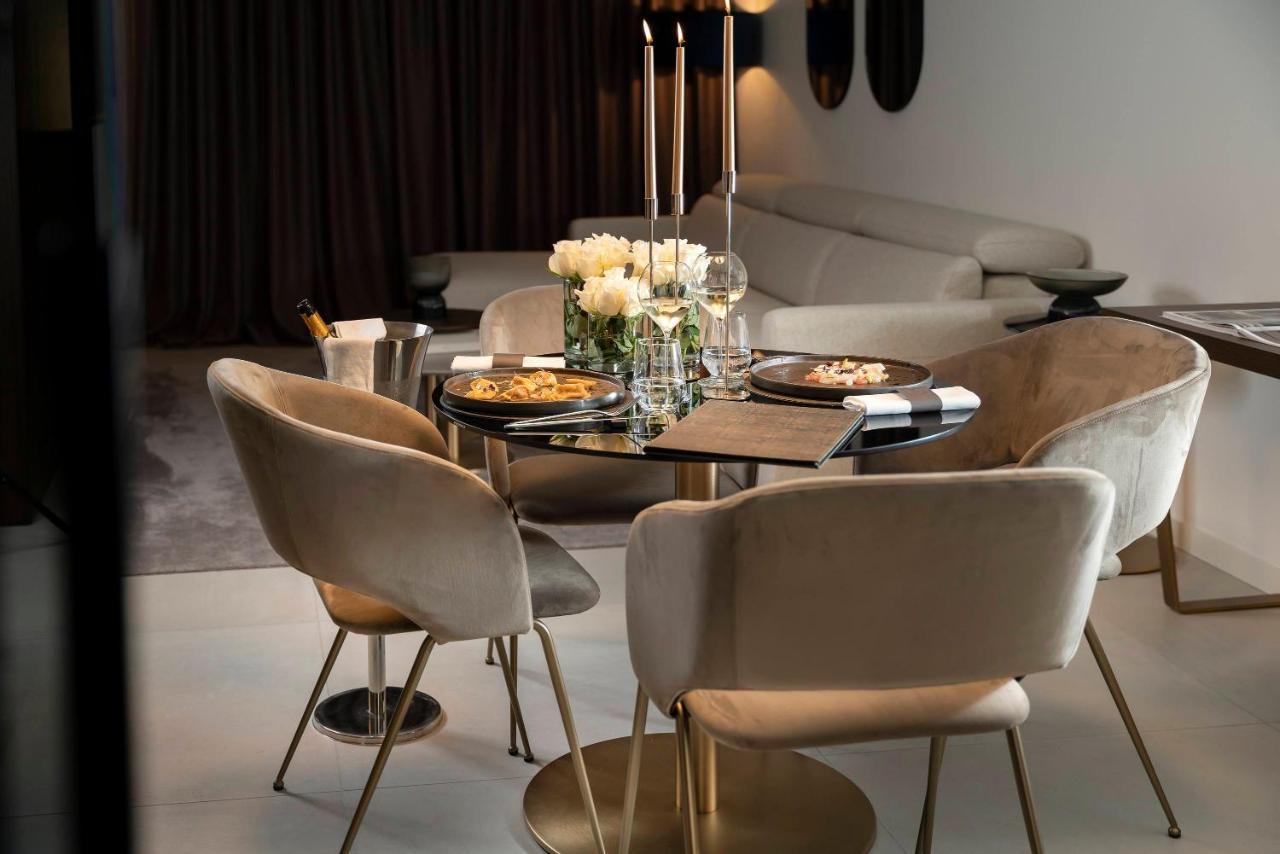 We Me Suite Hotel Riccione Eksteriør billede