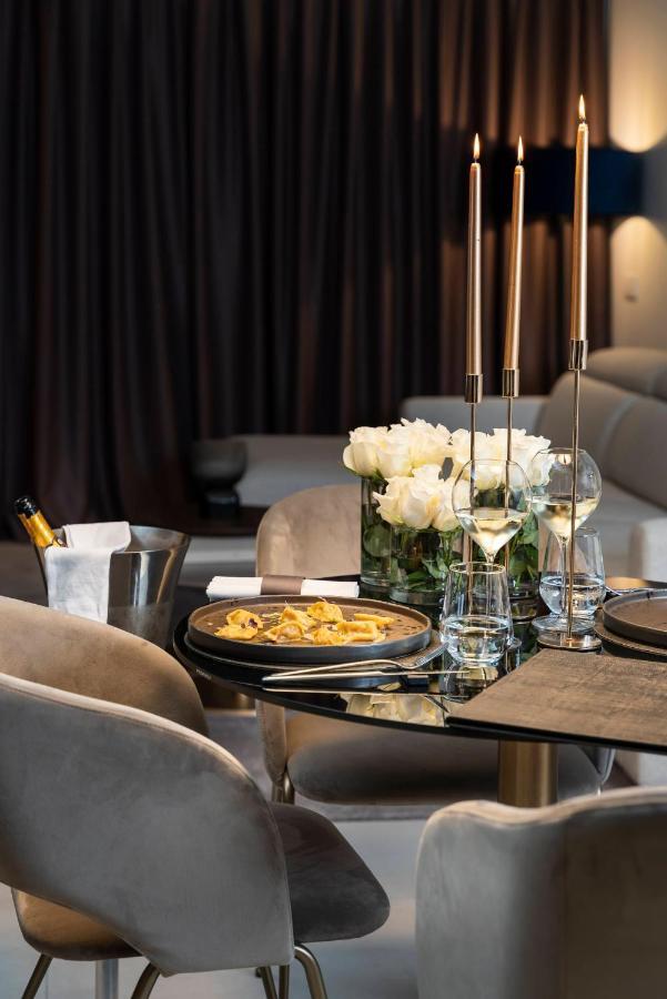 We Me Suite Hotel Riccione Eksteriør billede